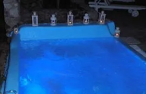 オリンピア アパートホテル Agios Georgios (Santorini)