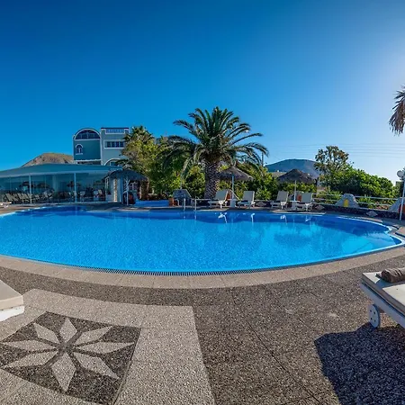 Pantheon Aparthotel Agios Georgios (Santorini)