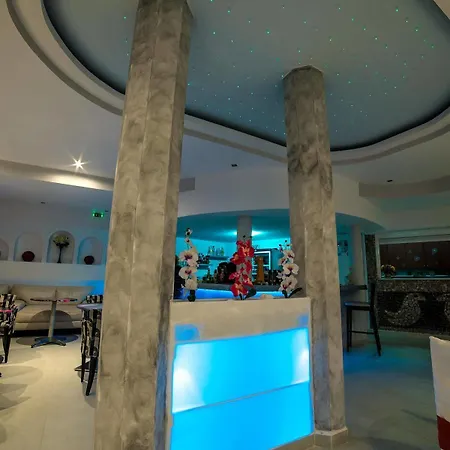 Aparthotel Pantheon Agios Georgios (Santorini)
