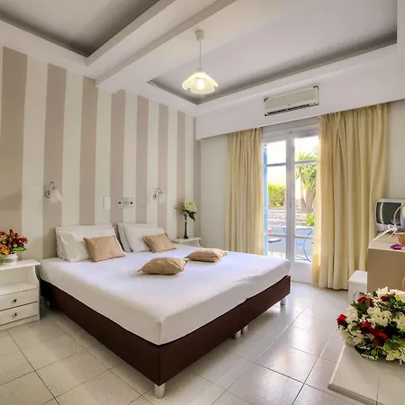 Aparthotel Pantheon 4*