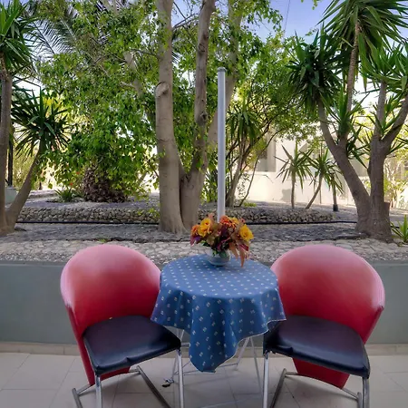 Aparthotel Pantheon Agios Georgios (Santorini)