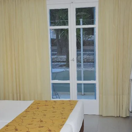 Aparthotel Pantheon Agios Georgios (Santorini)